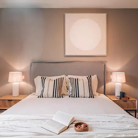 Vedras - 2 Bedrooms And Parking In Alcantara شقة *