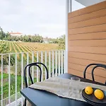 Vedras - 2 Bedrooms And Parking In Alcantara *