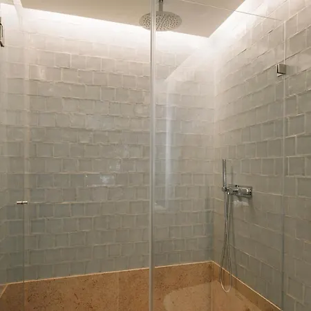 Vedras - 2 Bedrooms And Parking In Alcantara Lisboa